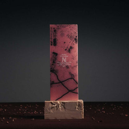 Caixa com 12 bombons de cacau da Colômbia.