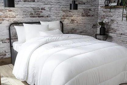 Couette séparable en microfibre couleur blanc pour hôtels