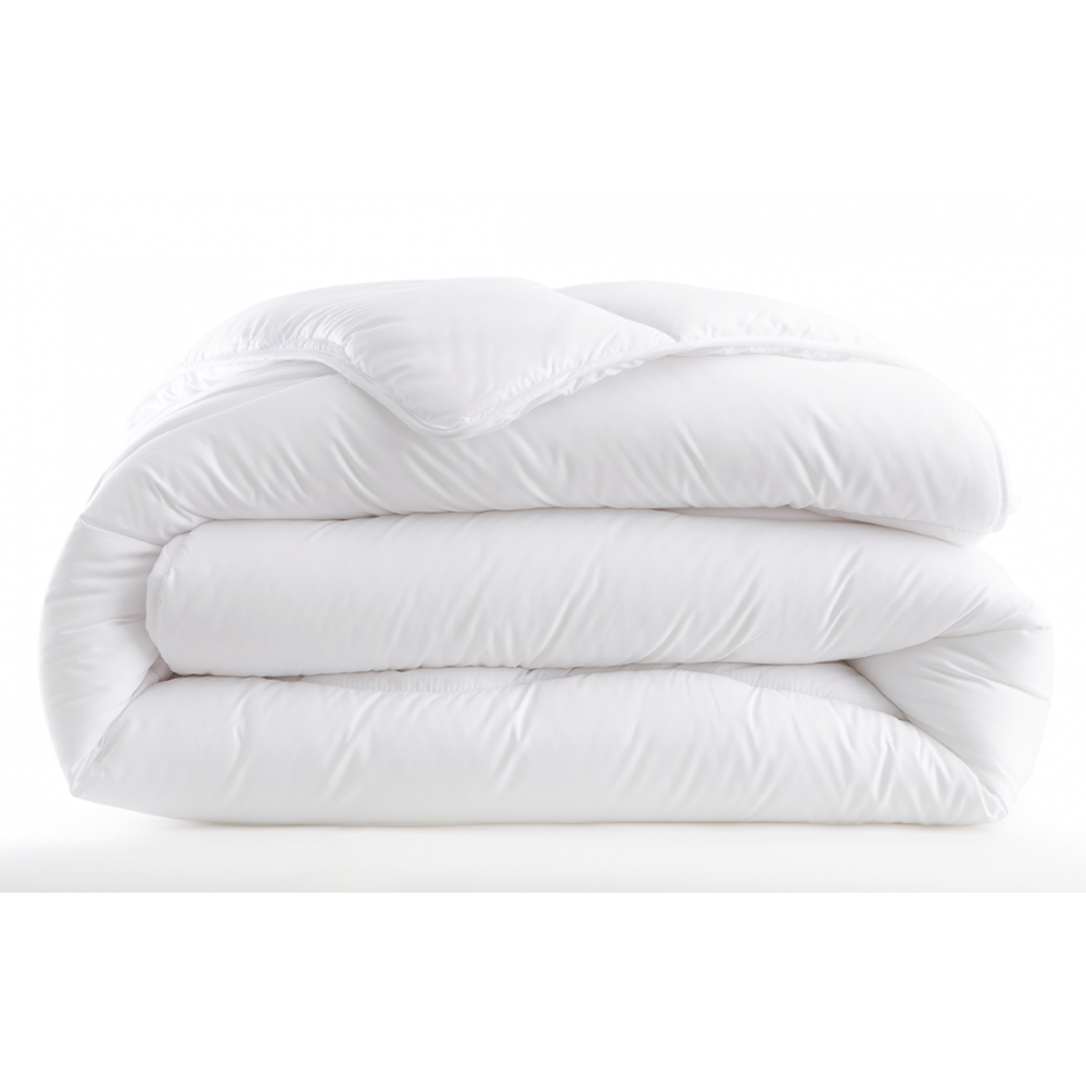 Couette en microfibre couleur blanc pour hôtels
