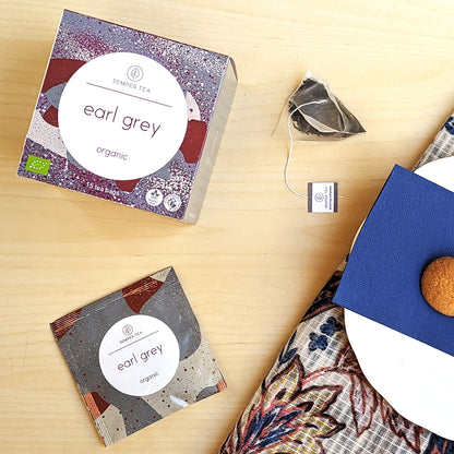 Earl grey pyramides sous sachet en étui