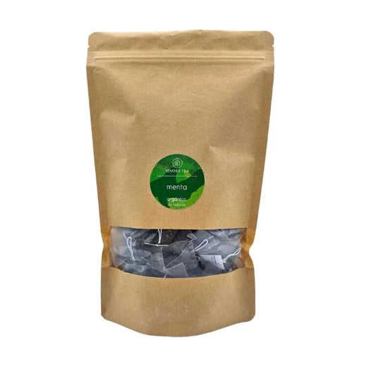 Pyramides de menthe en vrac dans un sachet en papier kraft