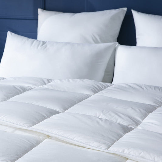Oreiller en percale de coton couleur blanc pour hôtels