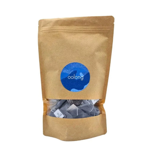 Pyramides d'Oolong en vrac dans un sachet en papier kraft